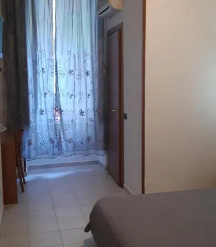 Milano Отель Неаполь