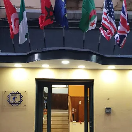 Milano 2* Nápoly